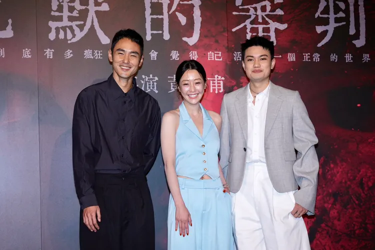 謝欣穎（中）戲裡是阮經天的前妻，右為劉子銓。攝影中心攝
