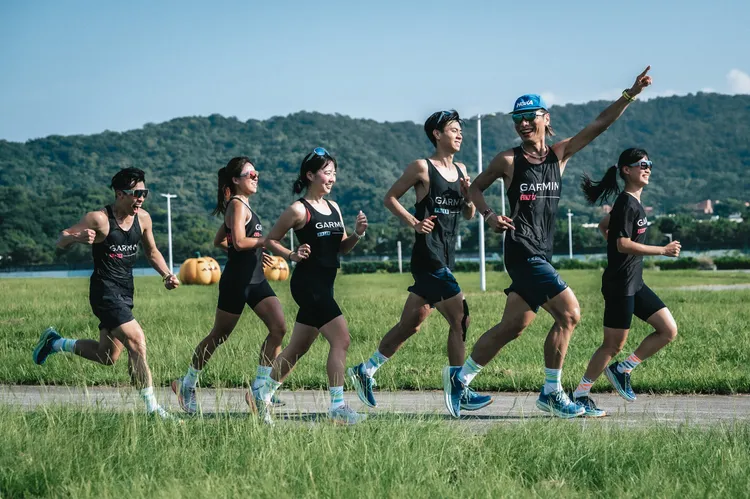 官網獨家限時限量首賣！買Forerunner送 Bose 耳機 運動、音樂雙重升級體驗。業者提供