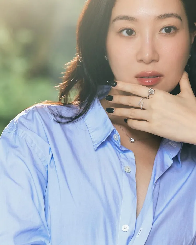 Melinda吐心聲，表示「當我閃耀，我的世界也會隨之發光。」翻攝Melinda IG