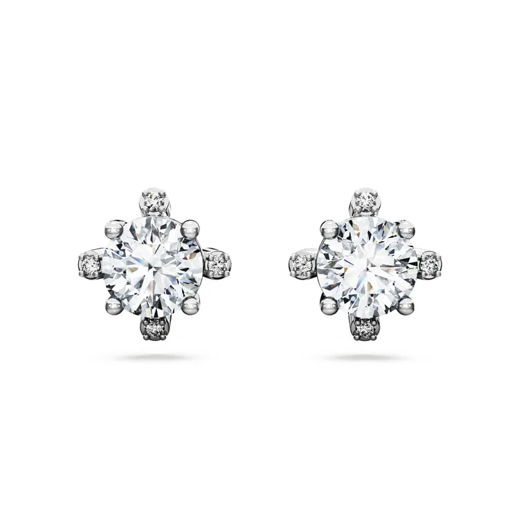 SWAROVSKI Galaxy 耳釘，11萬元。品牌提供