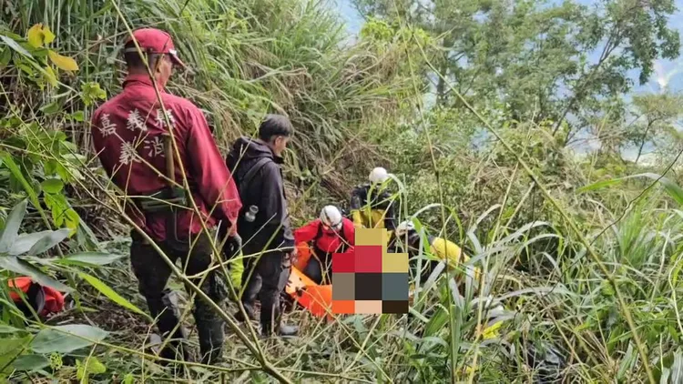 嘉義縣消防局上山搜救山友失蹤。翻攝畫面