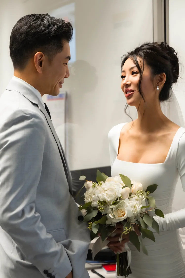 孔令奇（左）去年底已與老婆領證結婚。孔令奇提供