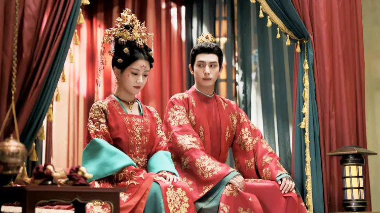 因一紙婚約，讓互看不順眼的兩人先婚後愛。龍華電視提供