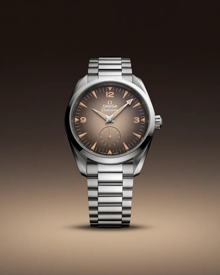 OMEGA Railmaster鐵霸系列，38mm，不鏽鋼錶殼，咖啡色錶盤，粒面小牛皮錶帶，8804自動上鍊機芯，動力儲存55小時，防水深度150米，18萬9000元。品牌提供