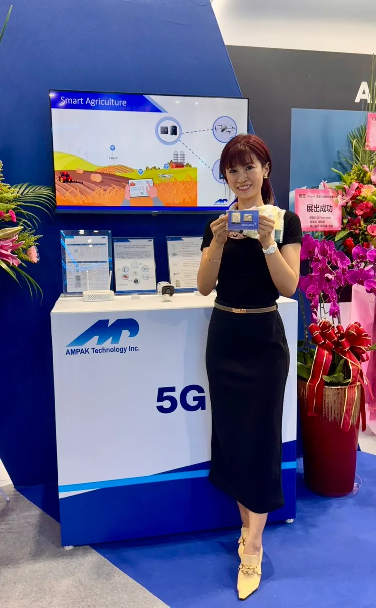 正基於COMPUTEX2025展示以自有品牌「AMPAK」為核心的最新AIoT無線網通模組產品及解決方案。圖中為總經理魏瀅洳。正基科技提供