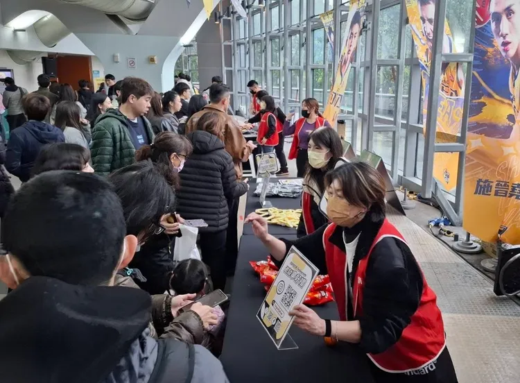 TOYOTA於新北中信特攻主場賽事攤位吸引眾多球迷駐足參與。業者提供