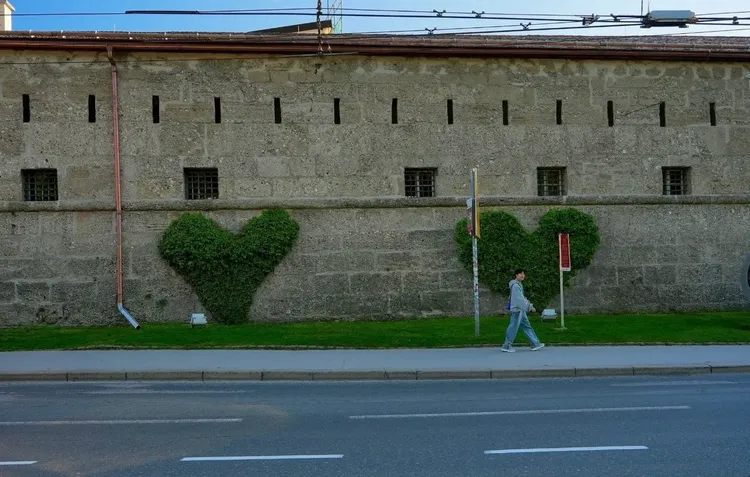 吳青峰在德國的街拍。翻攝吳青峰IG