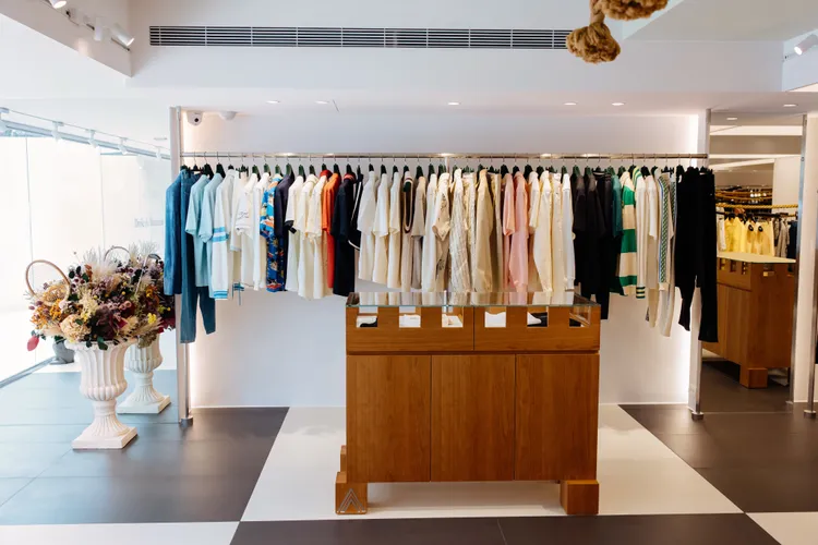 ARTIFACTS與Drôle de Monsieur打造限定快閃店。品牌提供