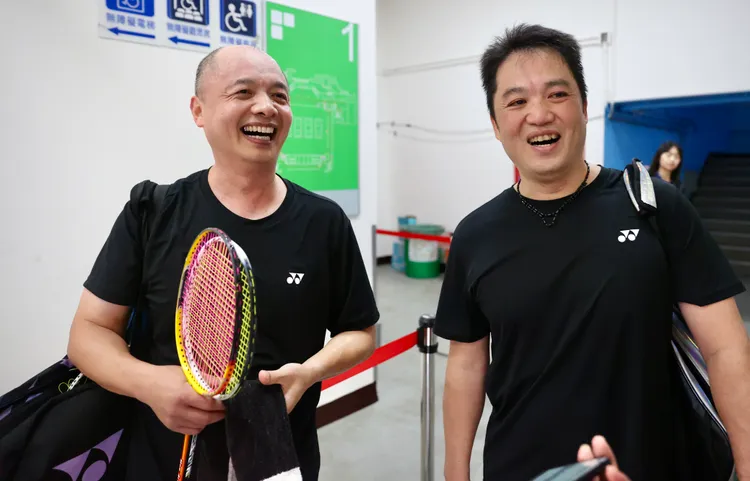 楊志宇、劉英雄過去都是甲組羽球員，如今則當體育老師。世壯運提供