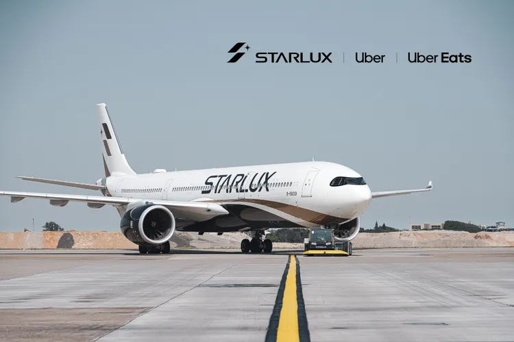 期間與外送平台合作推出航班折扣、機場接送與訂餐優惠。星宇航空提供