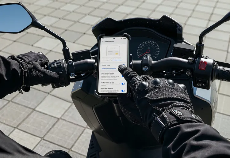 OPPO A5 5G支援濕手觸控與手套模式。OPPO提供