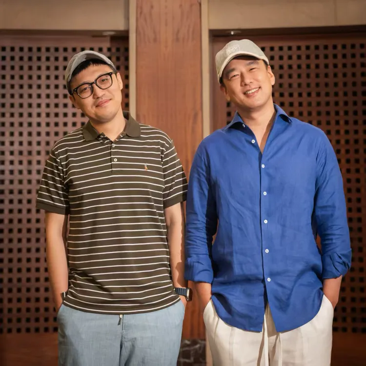 王耀慶和導演蘇彪合作《“騙騙”喜歡你》。兩岸電影展提供