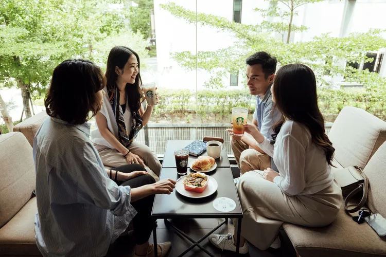 期間「星體驗專屬套餐」優惠價150元，內含中杯每日精選咖啡+法式里肌三明治等選擇。示意圖，星巴克提供