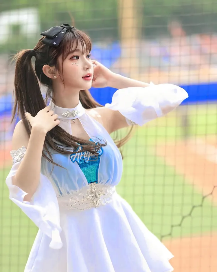 李珠珢覺得這套服裝仙氣飄飄。翻攝李珠珢IG