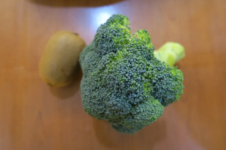 花椰菜營養價值高，更有可以抗癌的成分，但最有營養價值的地方不是花球，而是被丟掉的菜梗。彰化醫院提供