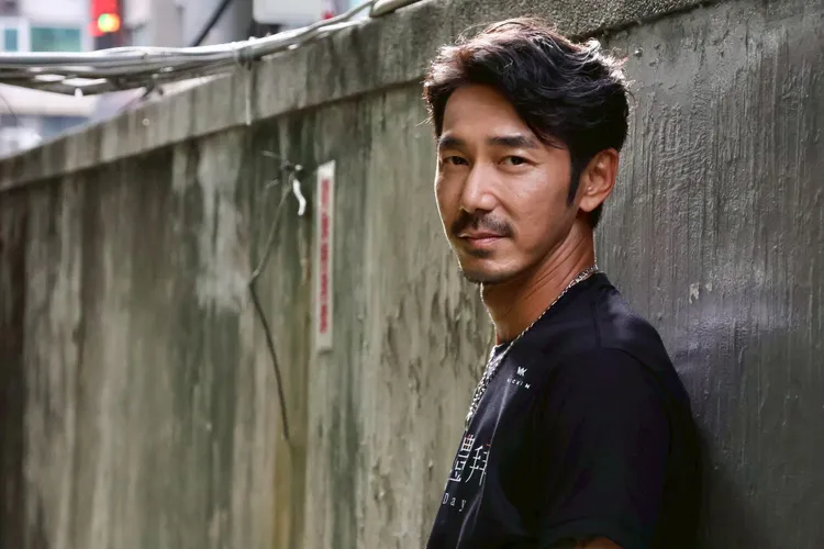 李李仁和兒子李小龍無話不談。莊宗達攝