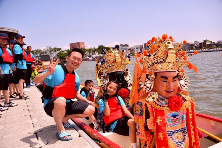 蘇俊賓推「迎神將賽龍舟」。桃園市府提供