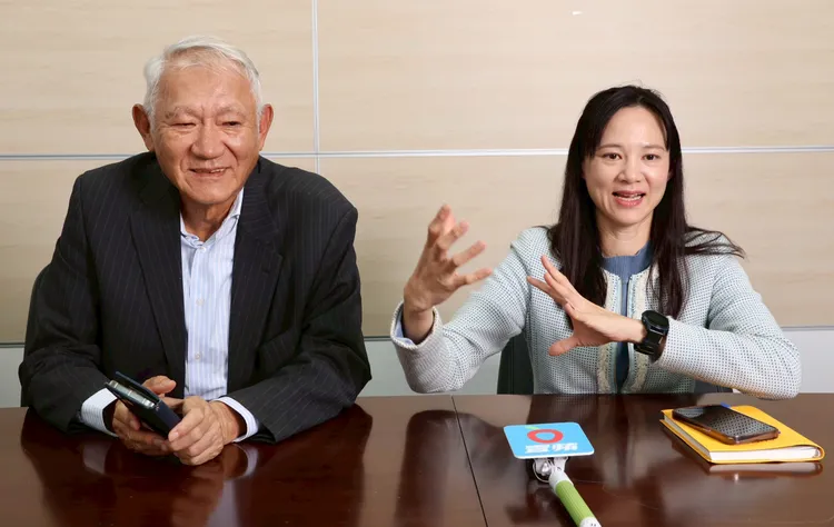 虎門科技創辦人、總裁楊舜如和總經理女兒楊涪嵐，父女倆第一次共同接受媒體專訪。莊宗達攝