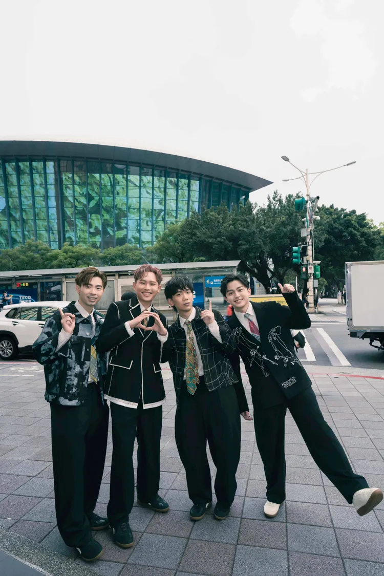 台北小巨蛋是理想混蛋進唱片公司的必經路程，如今終於將登夢幻殿堂開唱。圖／何樂音樂提供