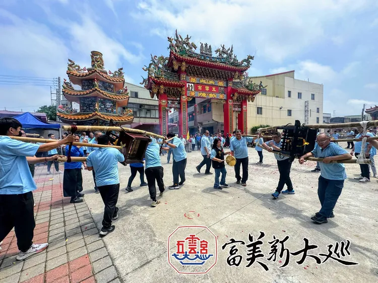 泉州富美宮是白沙屯五雲宮的祖廟，五雲宮供奉的主神為「富美宮新大巡王爺=街 。翻攝五雲宮臉書