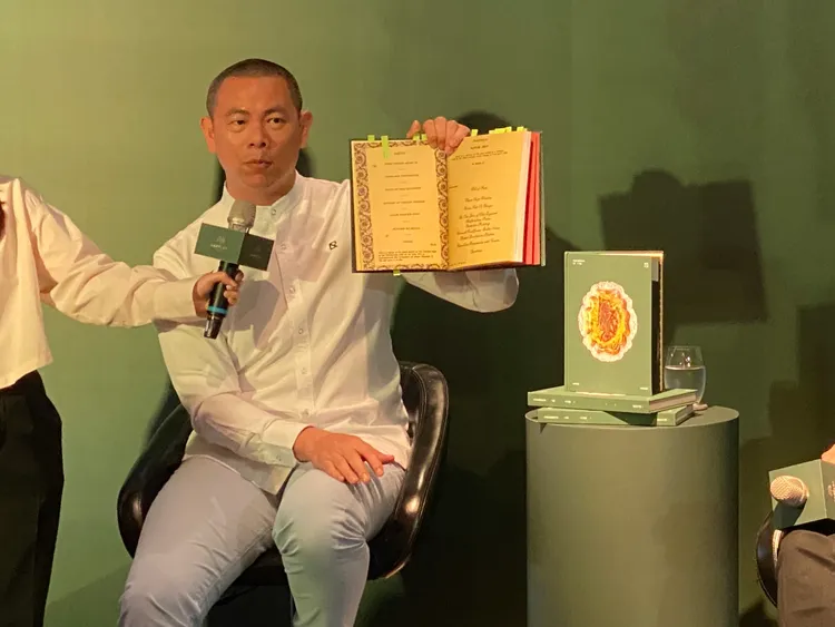 江振誠表示，這次駐村須在兩週內把書寫完壓力很大。莊偉祺攝