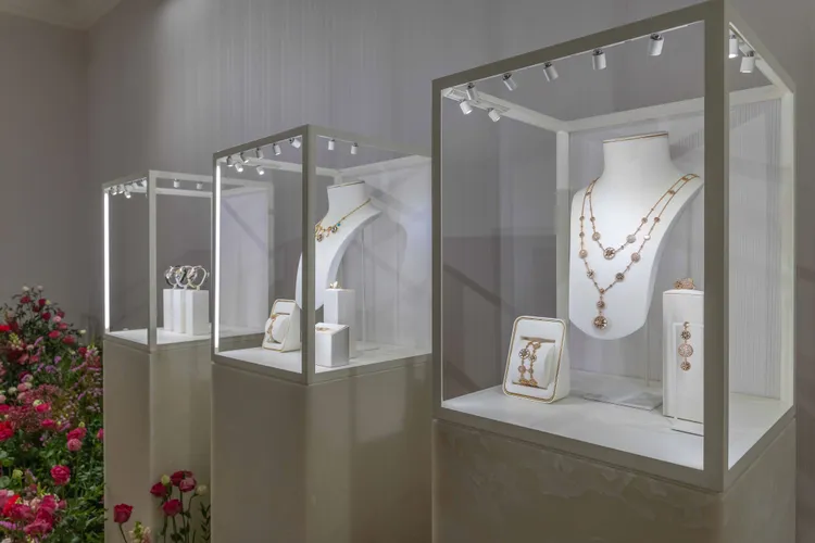 珠寶系列共分為花園、高訂、抽象等3大主題。