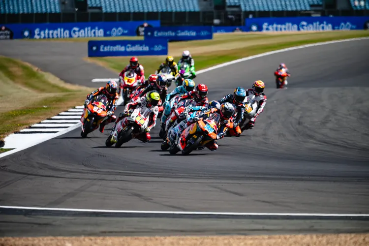 Moto3比賽中José Antonio Rueda（KTM）從最後一位起跑，在全程配胎選用SC2（中硬）前後膠料的設定下，成功在混戰中穩步推進、最終成功逆轉奪冠。業者提供