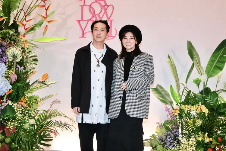 施名帥、朱芷瑩出席納豆和依依婚禮。莊宗達攝