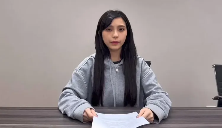 李芷霖認了私密照是她，稱被前男友偷拍外流。翻攝李芷霖IG