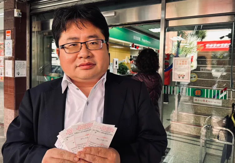 日本媒體人矢板明夫。翻攝矢板明夫臉書