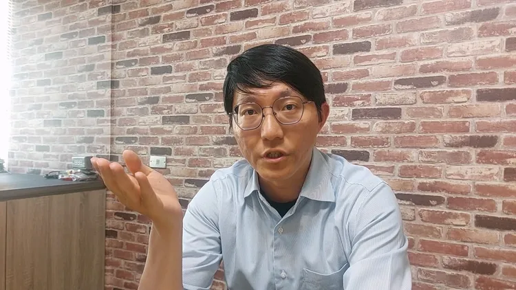 蔣聖謙律師指出，目前重大刑案事實審都傾向進行精神鑑定，滿足程序保障，也保障被告基本權利。凃建豐攝