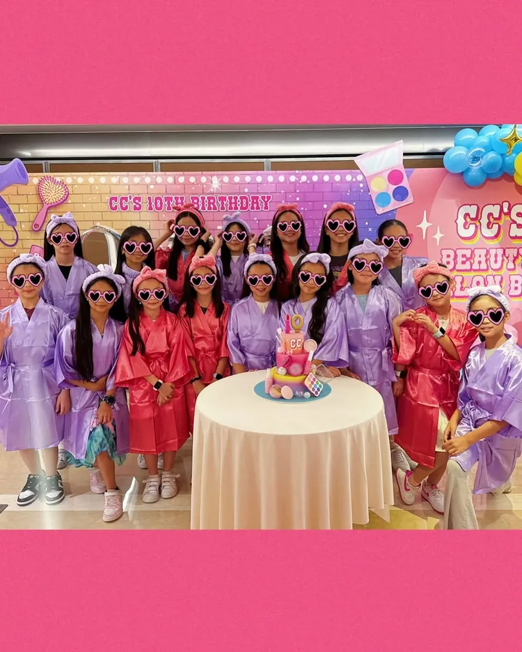 包括曾馨瑩小女兒QQ、林熙蕾小女兒蜜蜜、陳姸蘭、林牧潔女兒等多位小嘉賓也到場。翻攝關穎IG