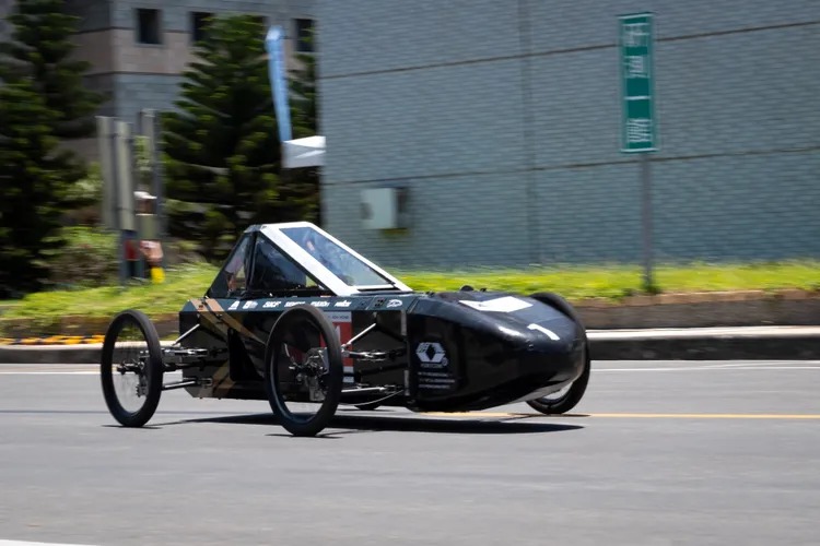 動態競賽第一名國立臺北科技大學TTR8eco-c。主辦單位提供