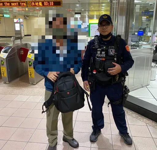 男出國在即卻遺失護照、機票 捷運警沿線大搜查替他找回