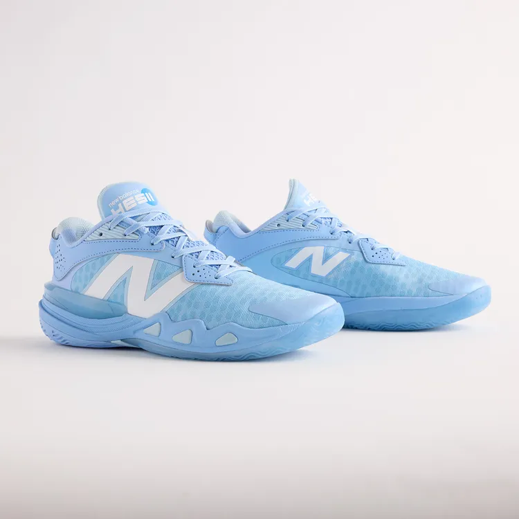 New Balance BBHSLVR2，3280元。品牌提供