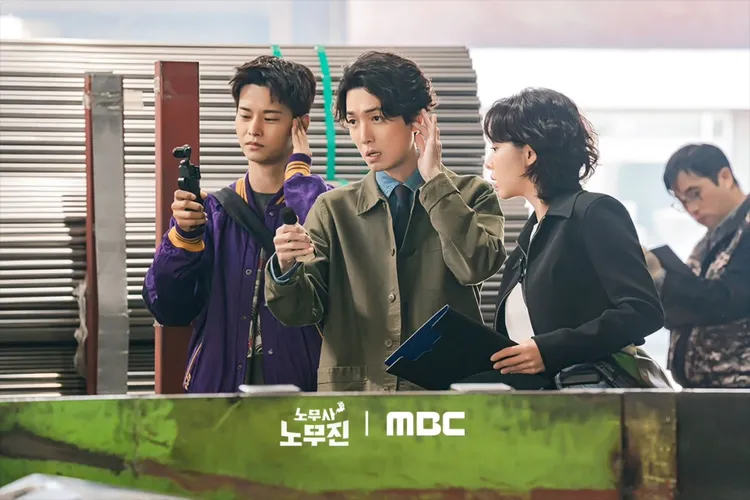 車學沇（左起）、鄭敬淏、薛仁雅主演《勞務師盧武鎮》。翻攝MBC