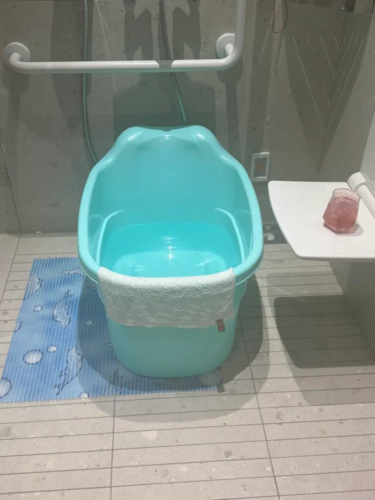 陳文茜堅持即便住院也要享受泡澡之樂。翻攝自陳文茜臉書