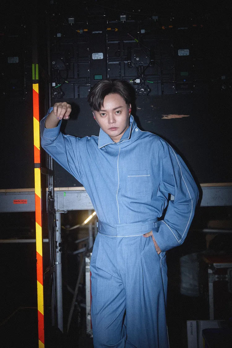 許富凱首唱新歌《會記得喔》作為送給粉絲的母親節禮物。圖／何樂音樂X寬宏藝術提供