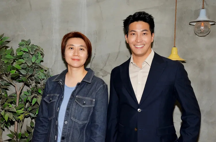 吳翔震《好人》MV導演黄綺琳同框合照。經紀人提供