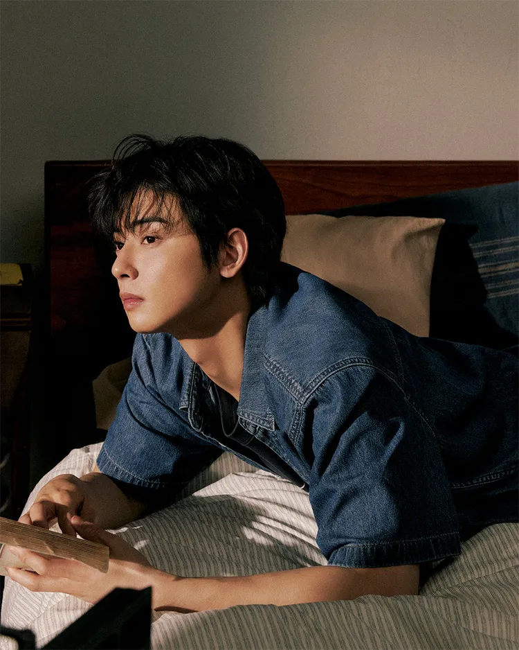 車銀優以牛仔外套詮釋出簡約日常樣貌。翻攝marithe_kr IG