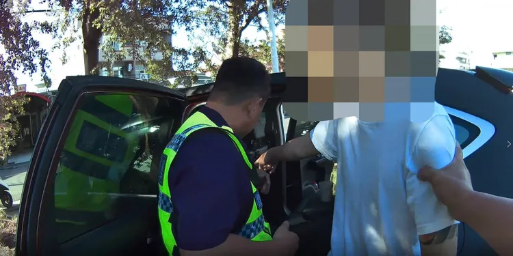 歸仁警方循線在仁德區二行一路查獲收水、監控手陳姓、吳姓、楊姓等4名詐騙集團共犯。翻攝畫面