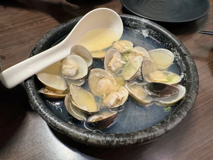 把握湯菜肉飯的飲食順序。壹蘋新聞網攝