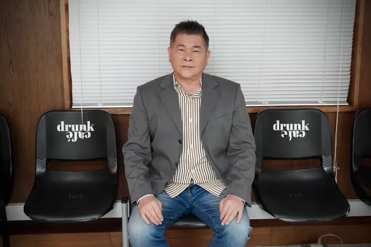 澎恰恰低潮時楊煥為了幫忙，賣股票與基金借他錢。彭欣偉攝