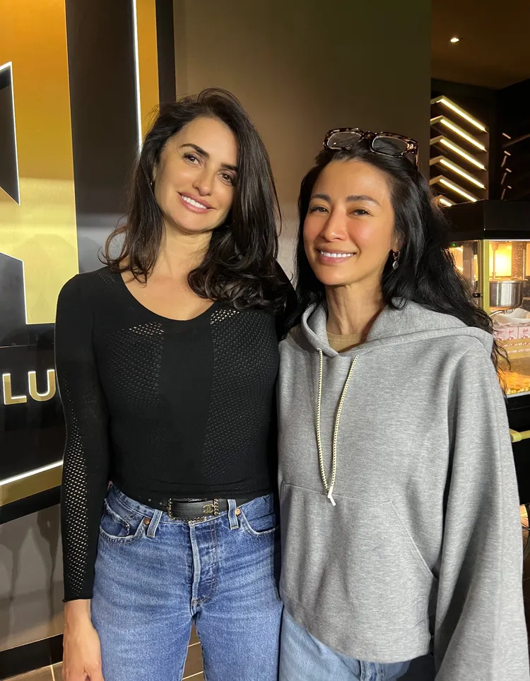 李蒨蓉（右）誇讚潘妮洛普克魯茲好親切。翻攝李蒨蓉臉書