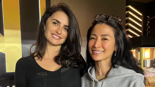 李蒨蓉美国享VIP待遇 同框潘妮洛普如姊妹花