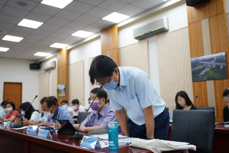 新竹瓦斯公司總經理邱世昌再次為氣爆案鞠躬道歉。新竹縣府提供