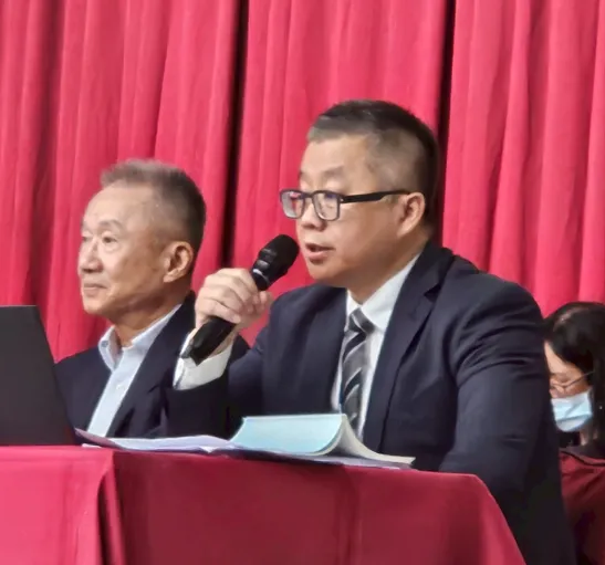 中石化(1314)今於苗栗頭份廠召開114年股東常會，考量整體經濟情勢及產業不確定性，董事會決議本年度不分派股息紅利，另通過授權董事會，處分高雄前鎮3.6萬坪土地。中石化提供