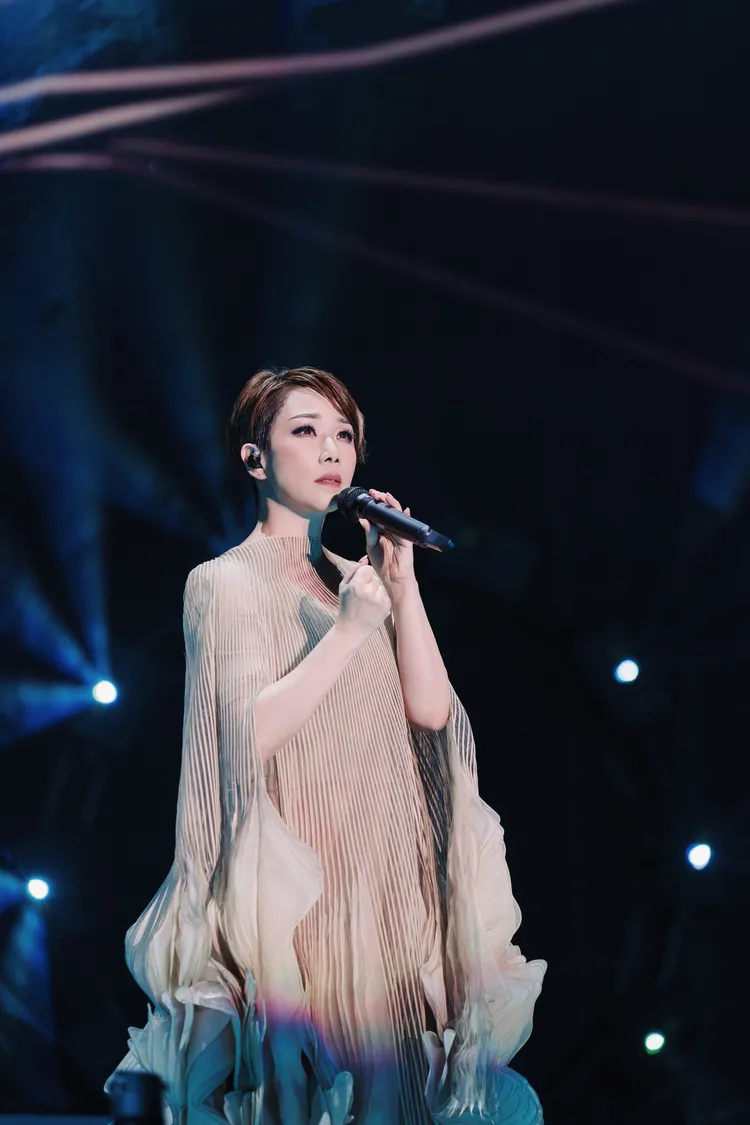 林憶蓮北京開唱，見三代粉絲齊聲合唱。索尼音樂提供