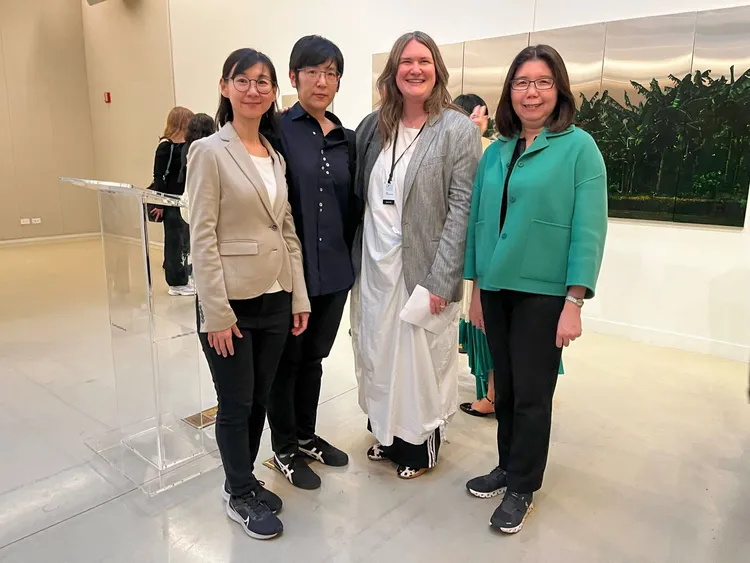 策展人交流計畫歡迎會（左起：忠泰美術館總監黃姍姍、台灣當代文化實驗場策展人莊偉慈、芝加哥藝博會藝術總監Kate_Sierzputowski、紐文中心主任張惠君）。文化部提供
