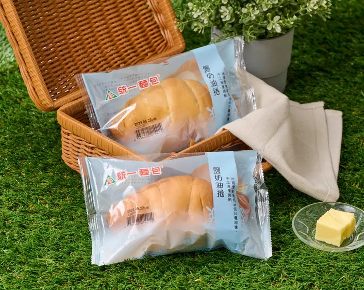 ▲ 奶油香氣隨著層層麵包綻放，讓人越吃越涮嘴。